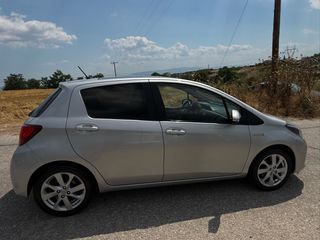 Toyota Yaris 2015 1.5 HYBRID ΔΕΡΜΑ ΠΑΝΟΡΑΜΑ-thumb-5