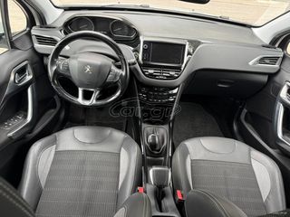Peugeot 2008 2018 1.2 PURETECH 110 ALLURE-thumb-5