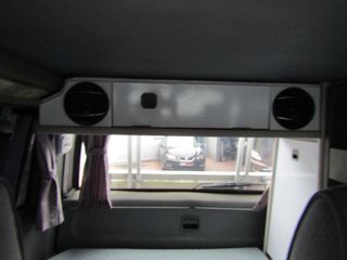 Volkswagen 1993 T4 CALIFORNIA ''PRODRIVE'-thumb-39