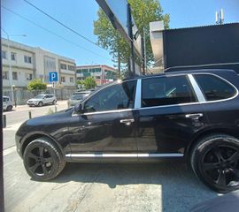 Porsche Cayenne 2004-thumb-4