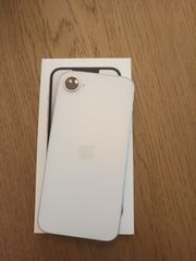 iPhone 16e-thumb-2