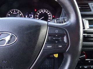 Hyundai i 20 2018 1.2 EXCLUSIVE 85ip- klima aristo-thumb-16