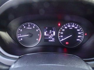 Hyundai i 20 2018 1.2 EXCLUSIVE 85ip- klima aristo-thumb-13