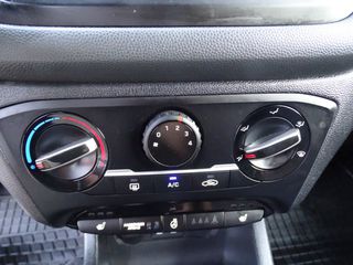 Hyundai i 20 2018 1.2 EXCLUSIVE 85ip- klima aristo-thumb-23