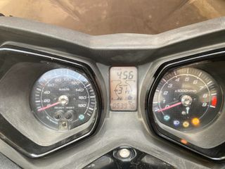 Yamaha XMAX 400 2016 ABS-thumb-6
