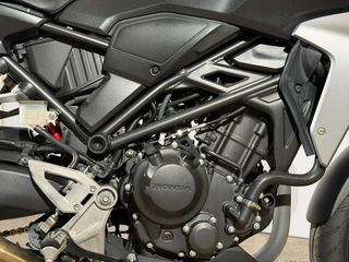 Honda CB 300 2019-thumb-12