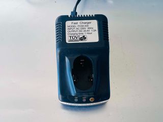 Φορτιστής Μπαταρίας 20.4V Fast Charger FC02-204
