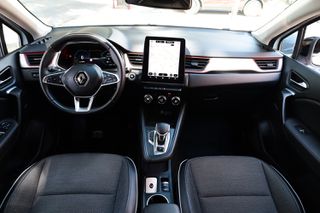 Renault Captur 2020 1.6 E-Tech Plug-in Hybrid 160hp Intens-thumb-2