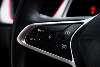 Renault Captur 2020 1.6 E-Tech Plug-in Hybrid 160hp Intens-thumb-22