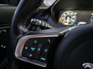Jaguar E-Pace 2020 "R-DYNAMIC"AWD-AUTO/9speed-PANORAMA-HEAD UP-20αρες!!!-thumb-77