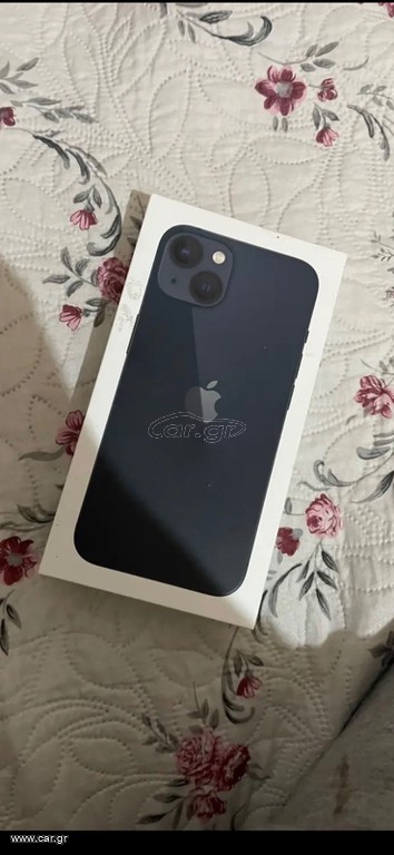 Apple iPhone 13