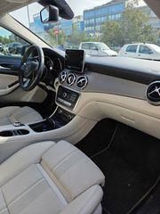 Mercedes-Benz GLA 200 2018 URBAN-thumb-12