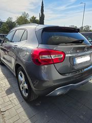 Mercedes-Benz GLA 200 2018 URBAN-thumb-5