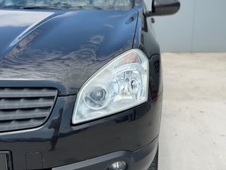 Nissan Qashqai 2009-thumb-4