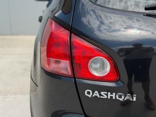 Nissan Qashqai 2009-thumb-14