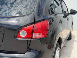 Nissan Qashqai 2009-thumb-15