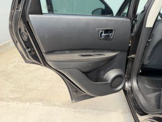 Nissan Qashqai 2009-thumb-25