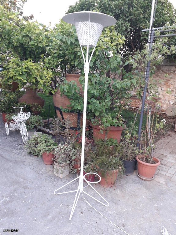 Φωτιστικό δαπέδου φέρ φορζέ