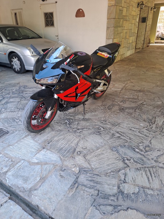 Honda CBR 600RR 2004 CBR 600 RR