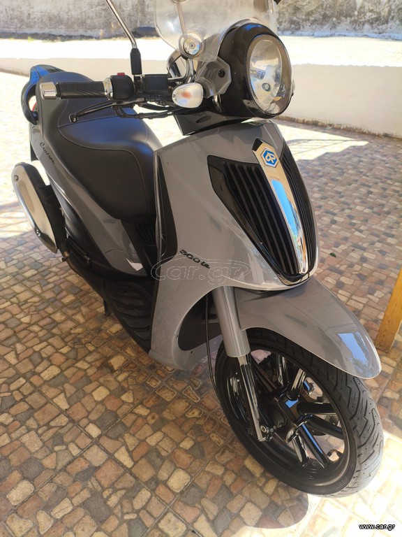 Piaggio Carnaby 300 Cruiser 2014
