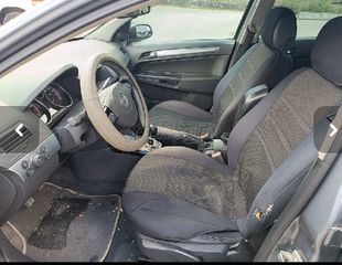 Opel Astra 2007 caravan-thumb-6
