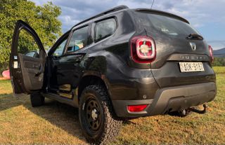 Dacia Duster 2018 4X4-thumb-6