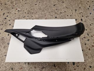 Πάτωμα Δεξί Piaggio Beverly 300,310,400 hpe 2021-2026