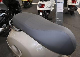 Vespa GTS 310 2026 E5+ 30ΑΤΟΚΕΣ ή ΔΩΡΑ ΑΞΙΑΣ 537€-thumb-3