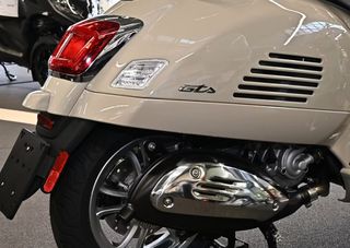 Vespa GTS 310 2026 E5+ 30ΑΤΟΚΕΣ ή ΔΩΡΑ ΑΞΙΑΣ 537€-thumb-8