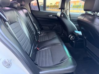 Alfa Romeo Giulia 2017 BIANCO VELOCE KIT-thumb-16