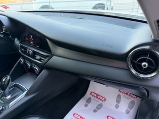 Alfa Romeo Giulia 2017 BIANCO VELOCE KIT-thumb-19