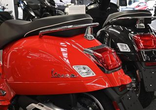 Vespa GTS Super 310 2026 E5+ 30ΑΤΟΚΕΣ ή ΔΩΡΑ ΑΞΙΑΣ 537€-thumb-6