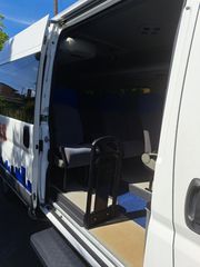 Iveco 2011-thumb-7