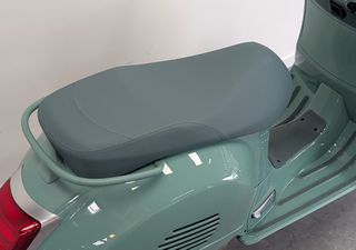 Vespa GTS 310 2026 E5+ 80TH LIMITED EDITION 30ΑΤΟΚΕΣ ή ΔΩΡΑ ΑΞΙΑΣ 537€-thumb-6
