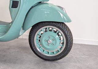 Vespa GTS 310 2026 E5+ 80TH LIMITED EDITION 30ΑΤΟΚΕΣ ή ΔΩΡΑ ΑΞΙΑΣ 537€-thumb-7