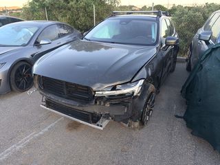 Volvo XC 60 2022 2.0D5 MILD HYBRID 235ps FULL EXTRA-thumb-4