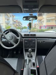 Audi A4 2003-thumb-9
