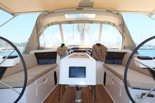 Dufour 2020 390 Grand Large-thumb-1