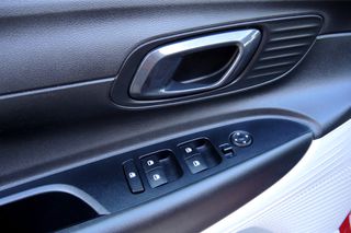Hyundai i 20 2022 1.000cc 101 Hp HYBRD - BLUETOOTH -ANDROID-CAMERA-ZANTEΣ 16''-thumb-23