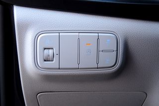 Hyundai i 20 2022 1.000cc 101 Hp HYBRD - BLUETOOTH -ANDROID-CAMERA-ZANTEΣ 16''-thumb-24
