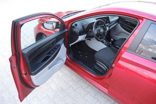 Hyundai i 20 2022 1.000cc 101 Hp HYBRD - BLUETOOTH -ANDROID-CAMERA-ZANTEΣ 16''-thumb-28