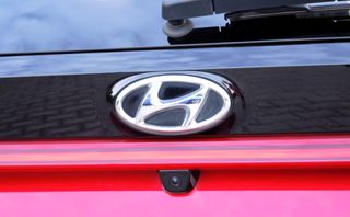 Hyundai i 20 2022 1.000cc 101 Hp HYBRD - BLUETOOTH -ANDROID-CAMERA-ZANTEΣ 16''-thumb-31