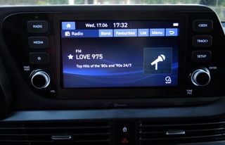 Hyundai i 20 2022 1.000cc 101 Hp HYBRD - BLUETOOTH -ANDROID-CAMERA-ZANTEΣ 16''-thumb-16
