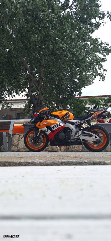 Honda CBR 1000RR 2007 REPSOL