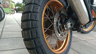 Moto Morini X-Cape 2026 GOLD EDITION 700cc-thumb-2