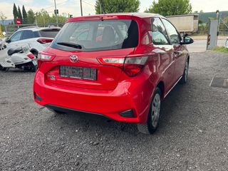 Toyota Yaris 2017-thumb-8