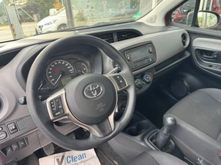 Toyota Yaris 2017-thumb-16