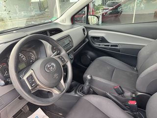 Toyota Yaris 2017-thumb-17