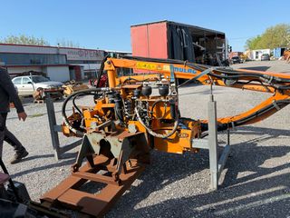 Μηχανήματα Καθαρισμού Unimog 2010 Καταστροφέας με βραχίονα και Joystick-thumb-3