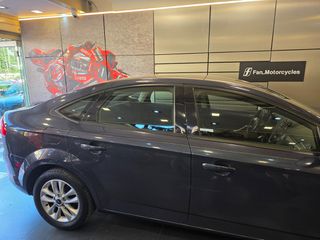 Ford Mondeo 2011-thumb-4
